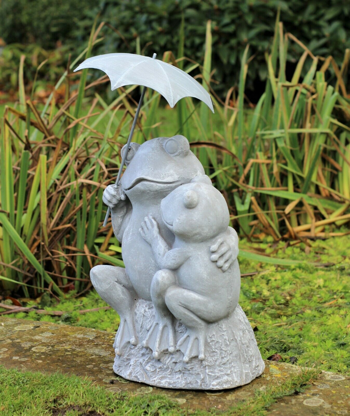 Pair of Grey Garden Frogs - Image 5