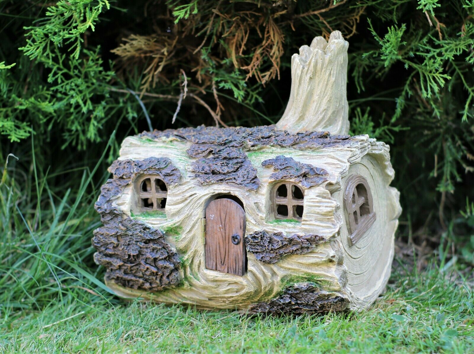 Solar powered Fairy Log House With Opening fairy Door - Image 7
