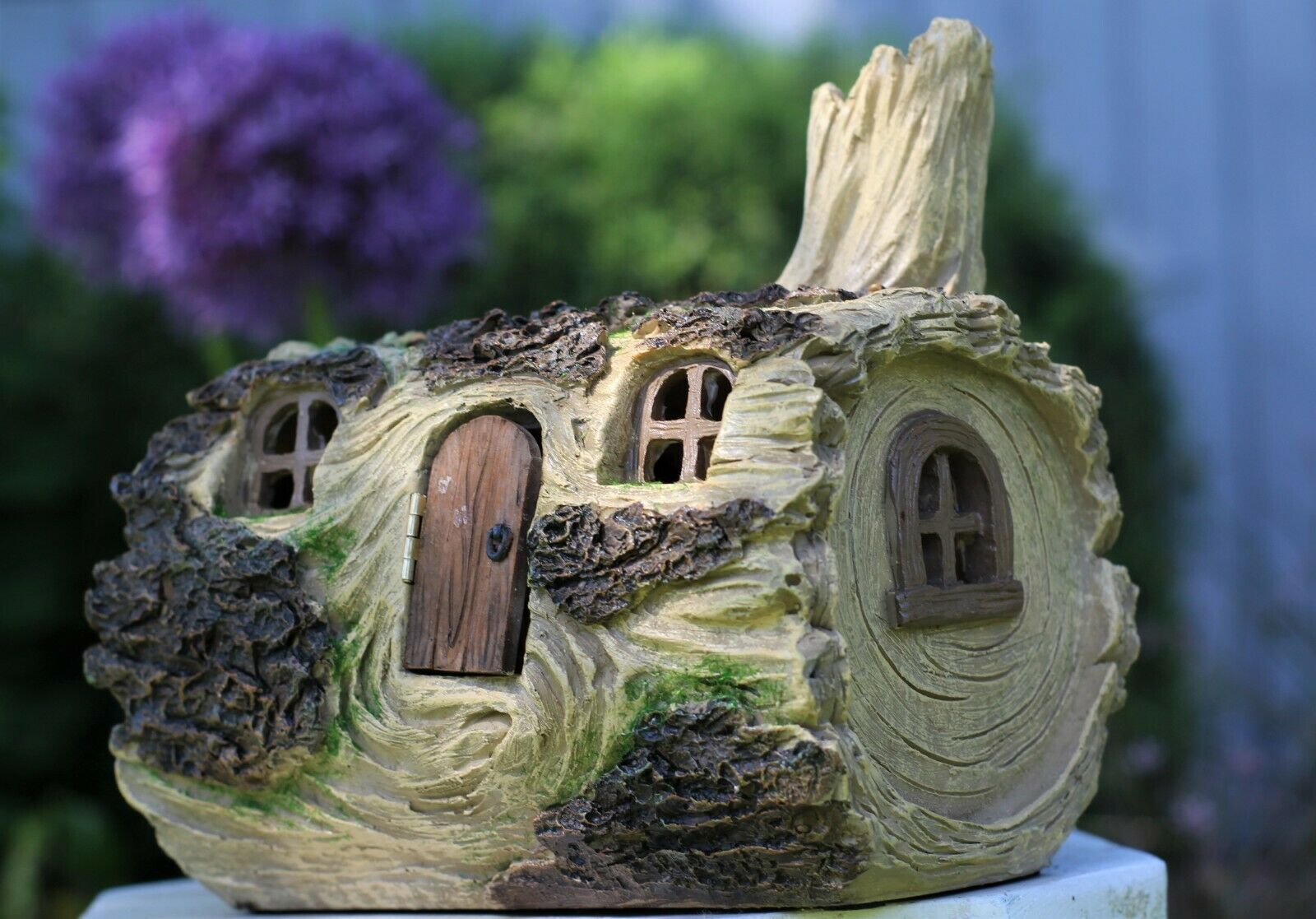 Solar powered Fairy Log House With Opening fairy Door - Image 8