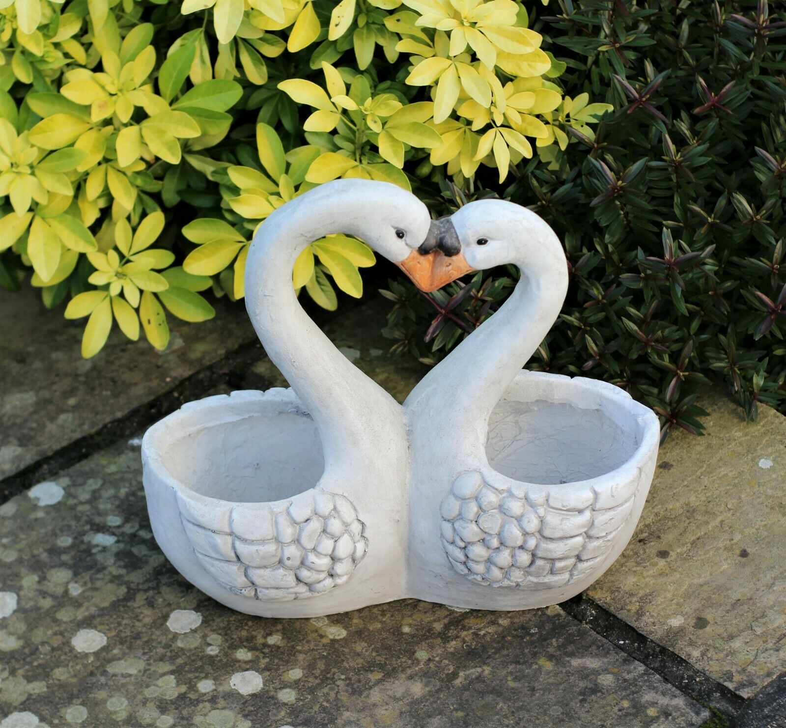 Twin Swan Plant Pot & Garden Ornament - Image 3