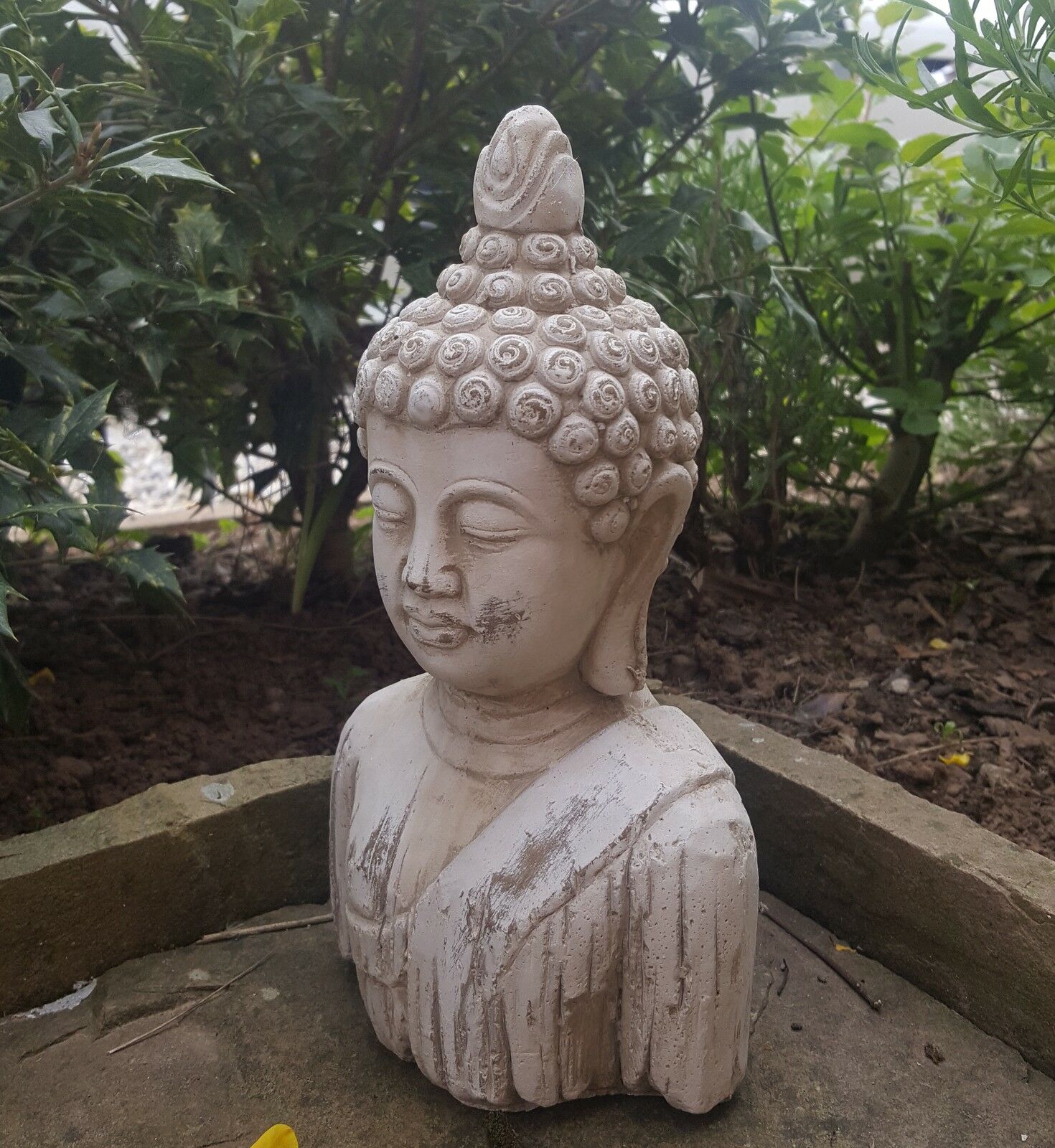 Buddha bust Ornament - Stone Drift Wood Effect - Image 7