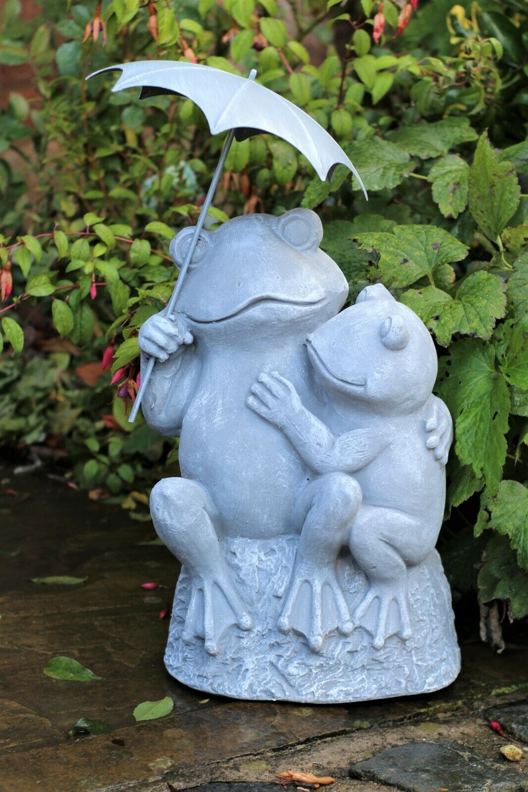Pair of Grey Garden Frogs - Image 9