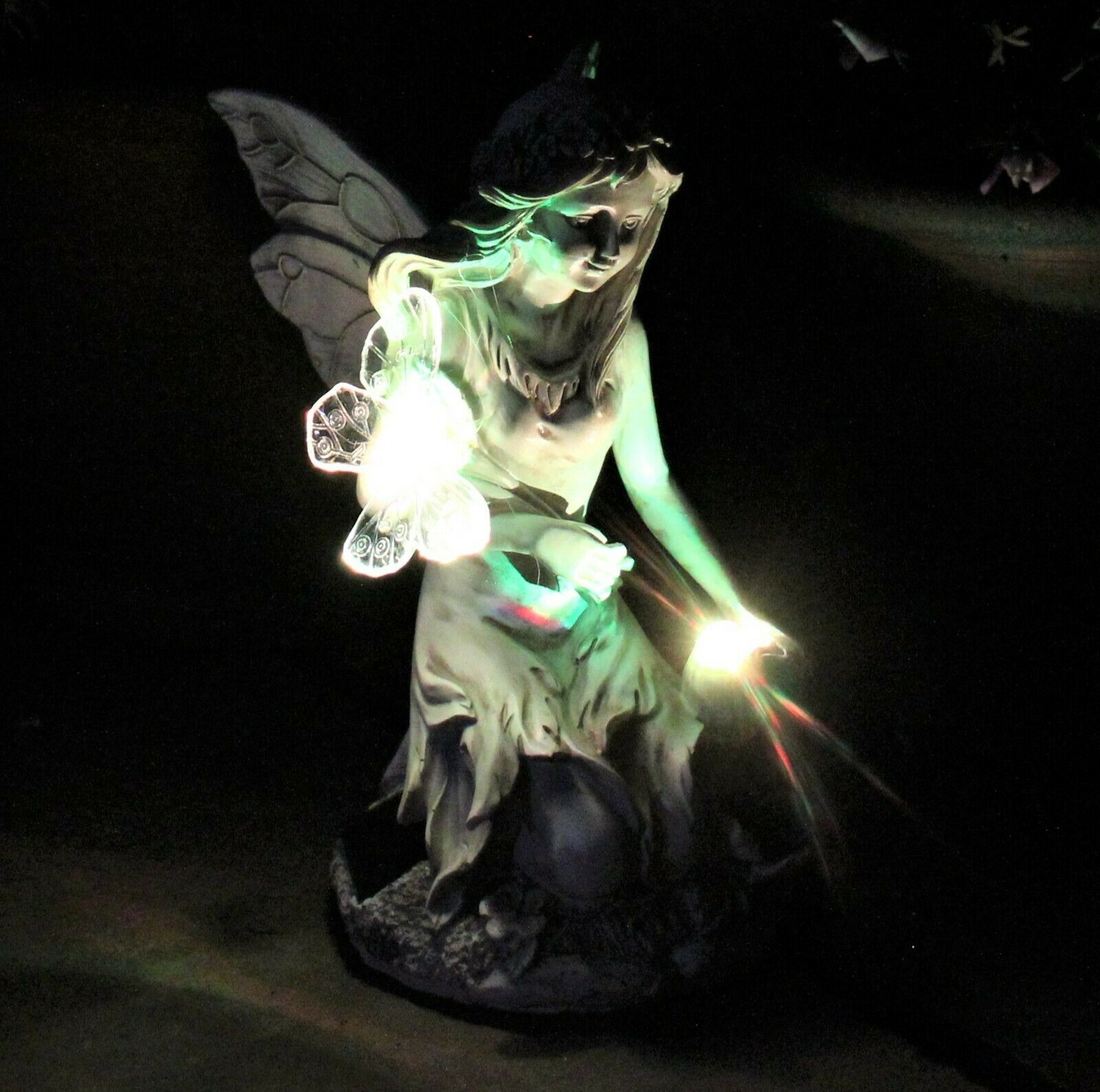 Solar Grey Kneeling Fairy Garden Ornament - Image 9