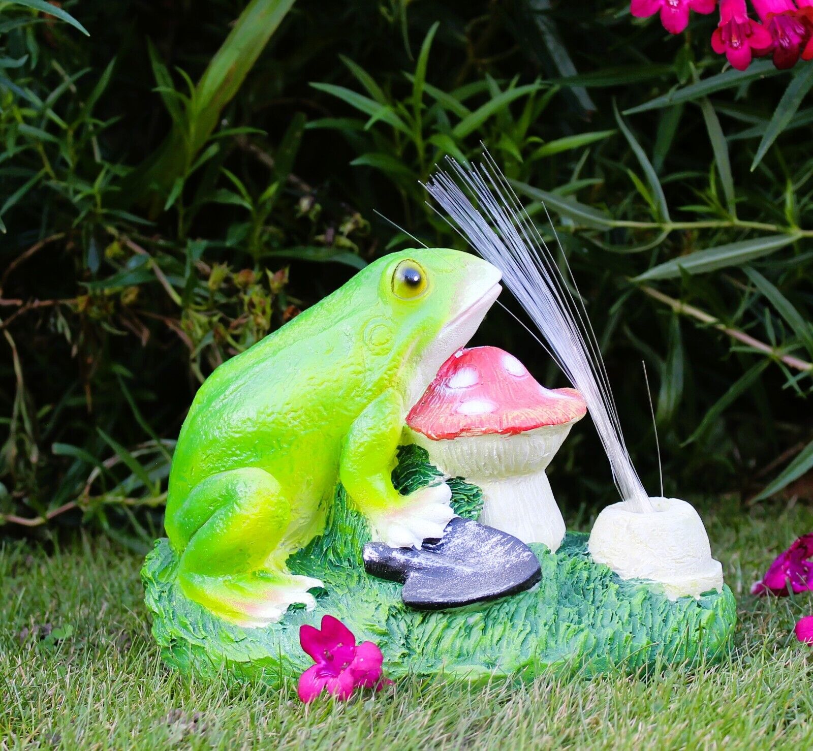 Solar Garden Frog Ornament 15CM - Image 2